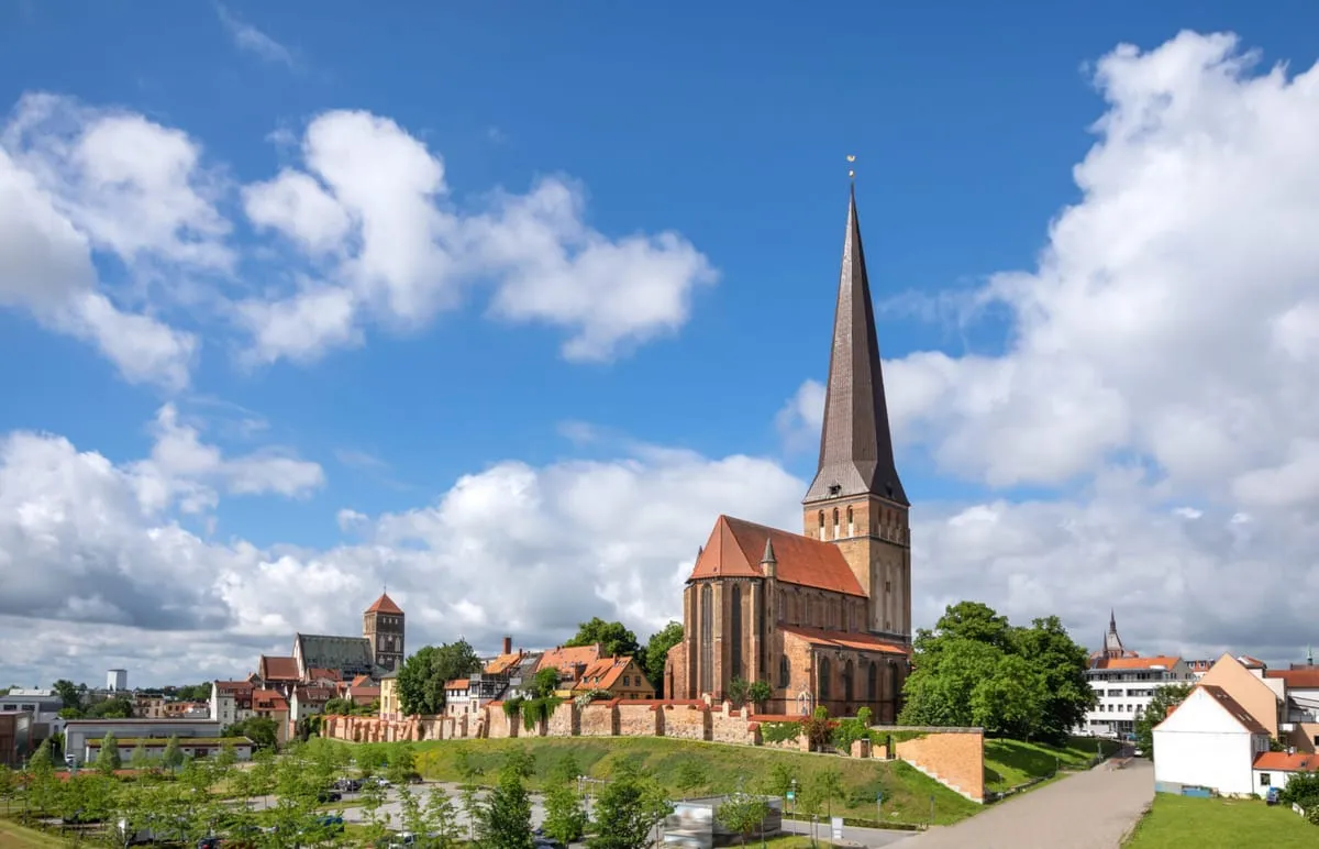 St.-Petri-Kirche in Rostock — Ihr Umzugsziel an der Ostsee